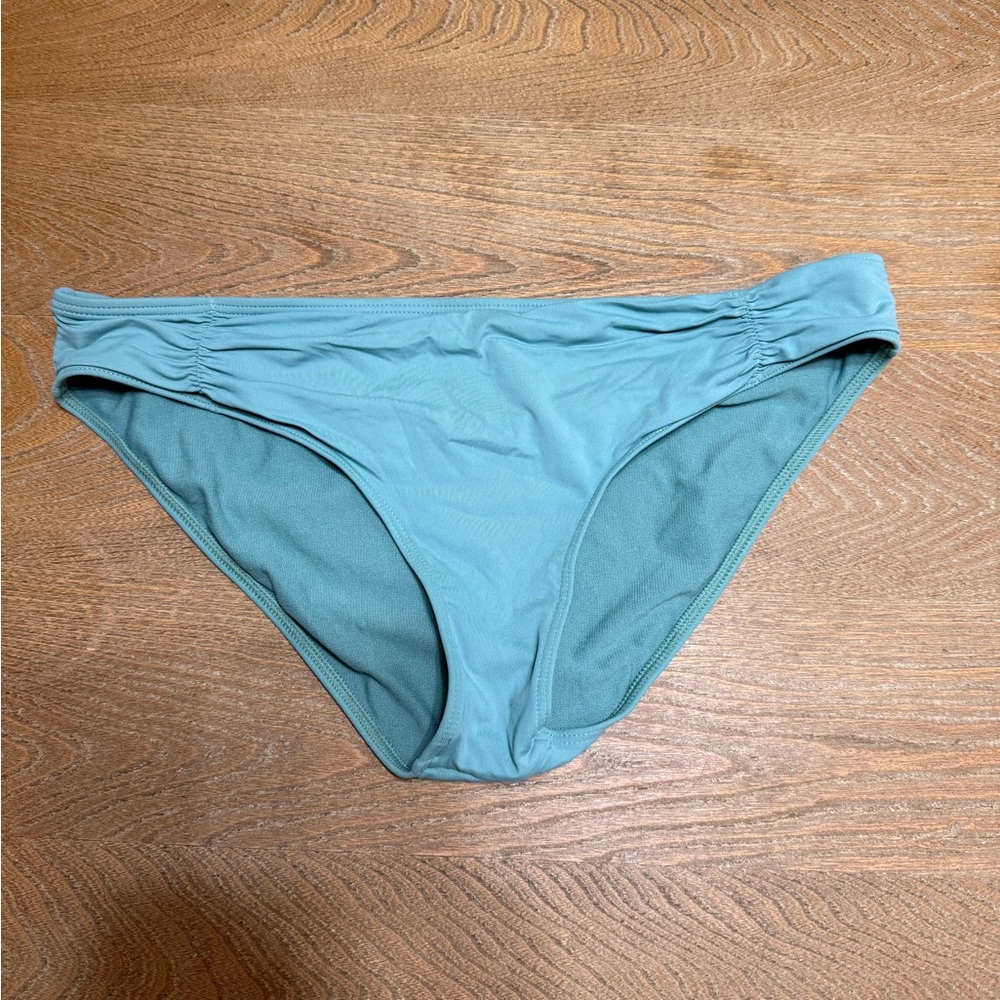 Roxy bikini bottoms - Picture 2 of 4